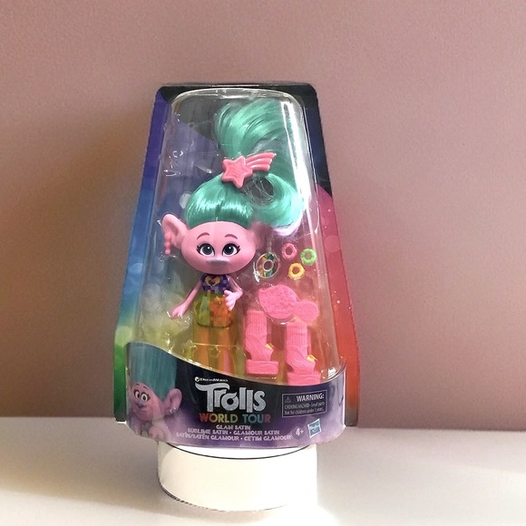 Hasbro Other - DreamWorks Trolls World Tour Glam Satin Fashion Doll with Accessories. NIB